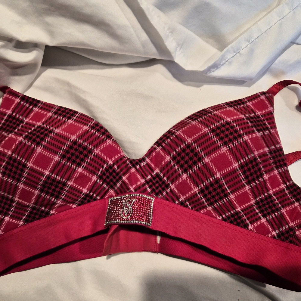 Victoria's Secret - Wireless Plaid Padded Bra - Red Flannel